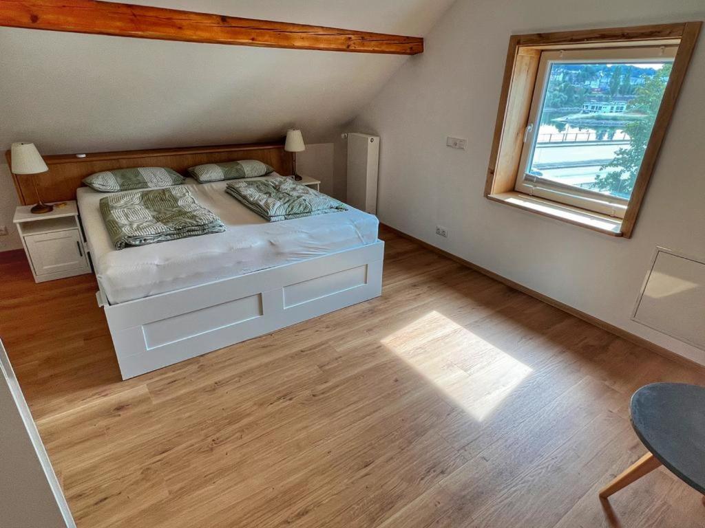 Helle 2 Zimmer Dg Wohnung パッサウ エクステリア 写真